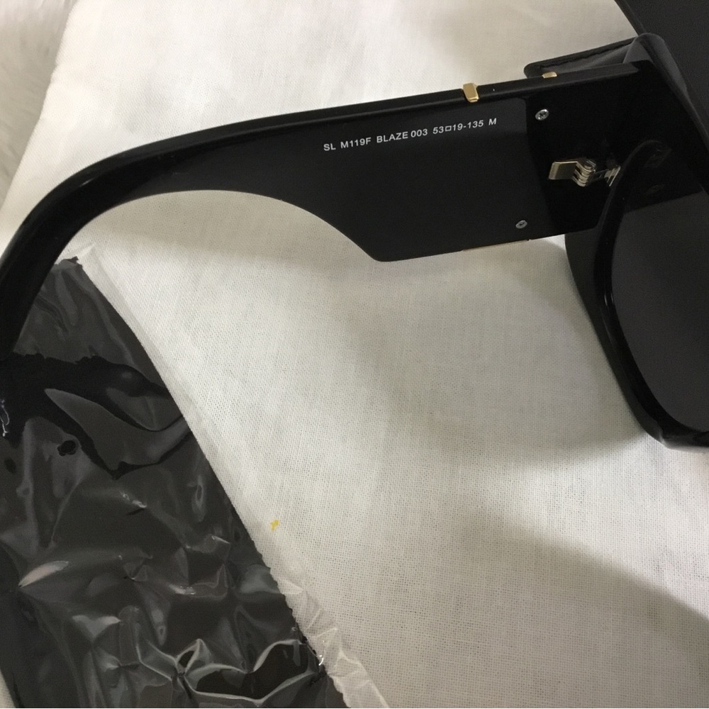 Saint Laurent Black Cat-Eye Sunglasses with Gold Logo Case - Picture 5 of 13